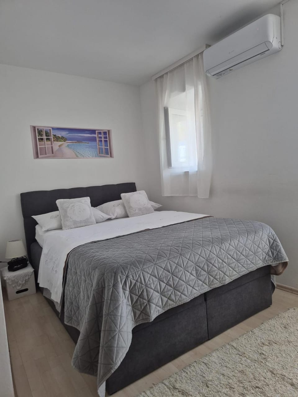 Room near the center Apartment in Split