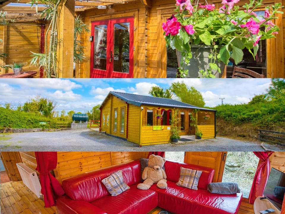 Property building, Patio, Garden, Living room, Seating area, Garden view