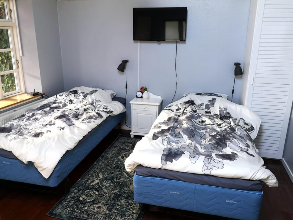 Communal lounge/ TV room, Bedroom