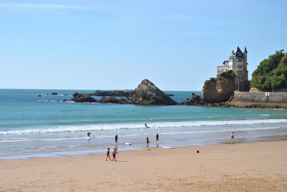 Beach, Area and facilities