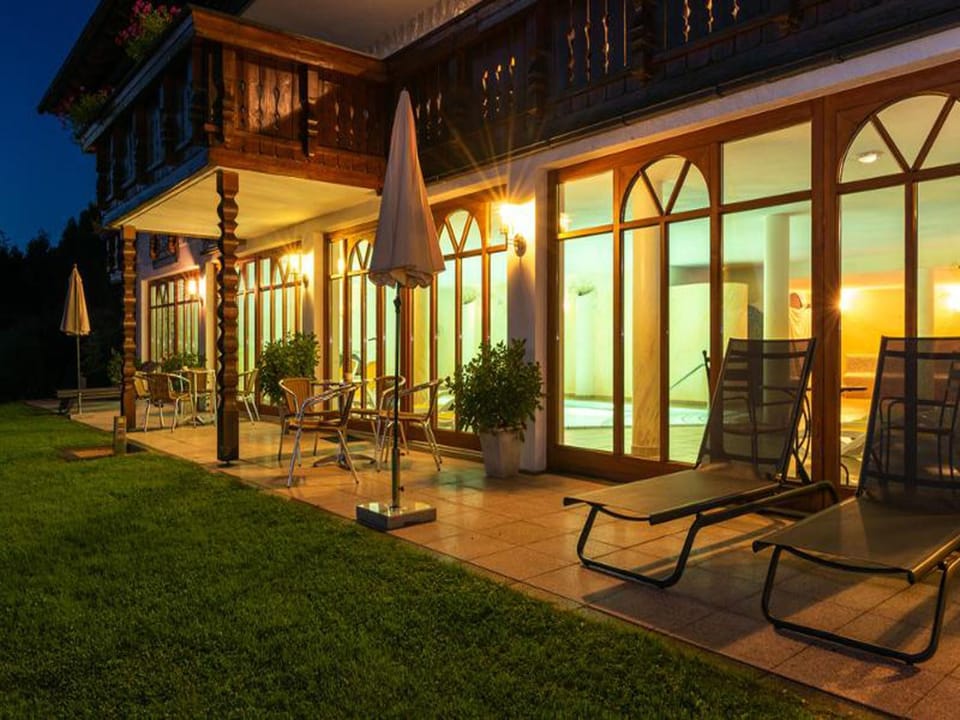 Garden, sunbed