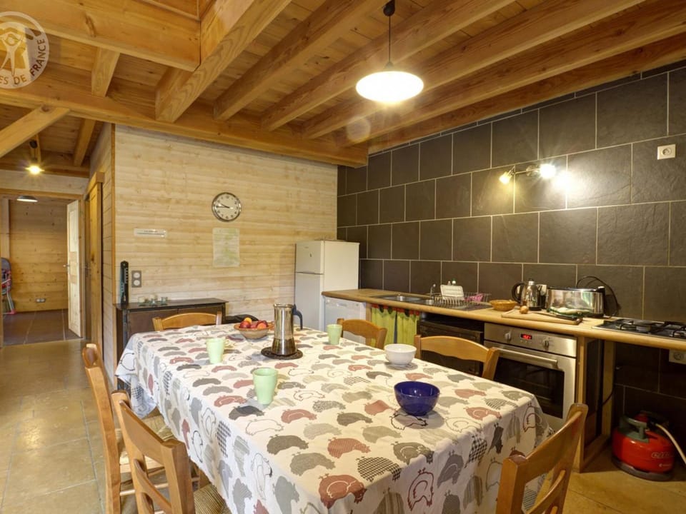 Écogîte confortable proche St-Etienne et Lyon - FR-1-496-190 House in Auvergne-Rhône-Alpes