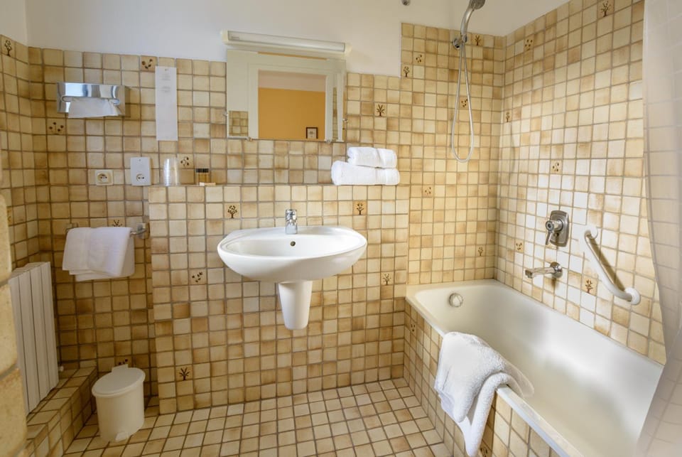 Bathroom, Other, Bath, towels