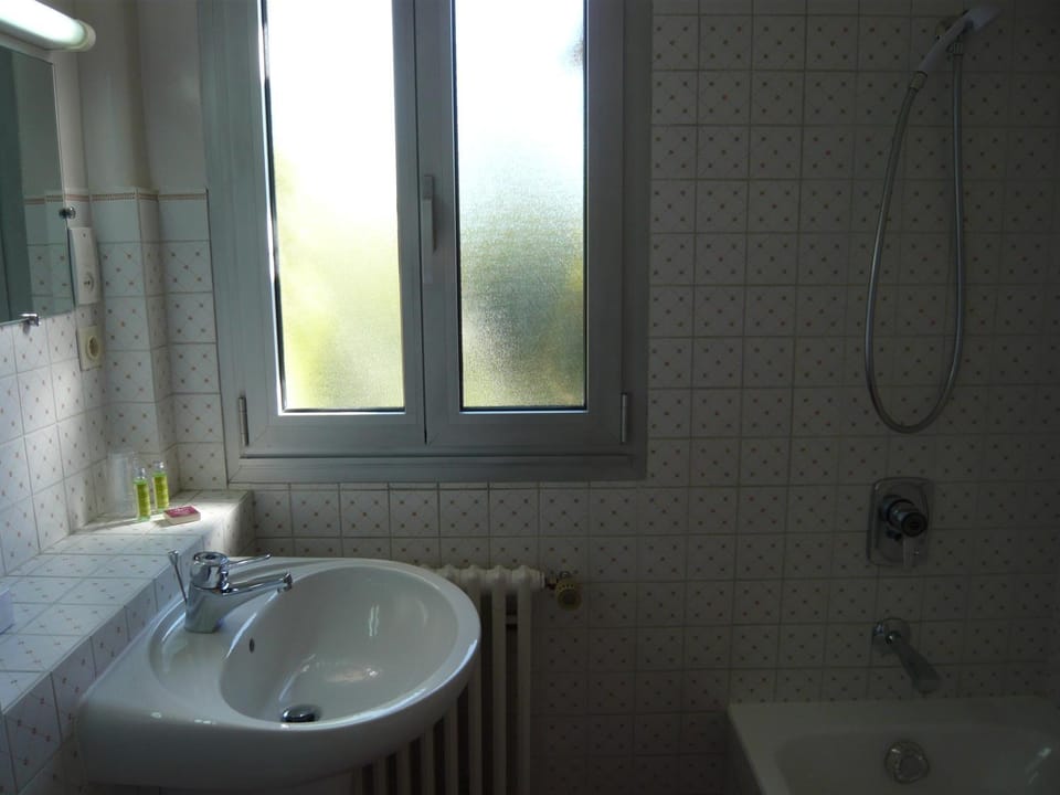 Bathroom, Bath
