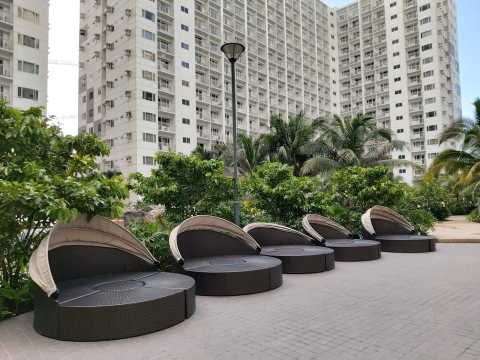 Tower C Shore Residences by CSLUXE Apartment in Pasay