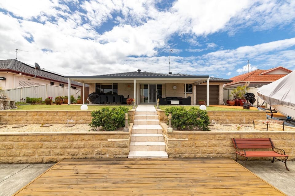 Property building, Garden