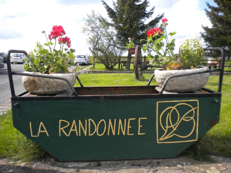 Hôtel La Randonnée Hotel in Occitanie