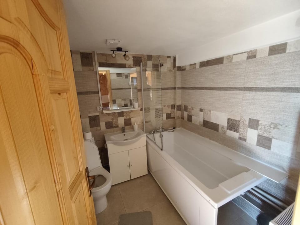 Casa Utan Farm Stay in Romania
