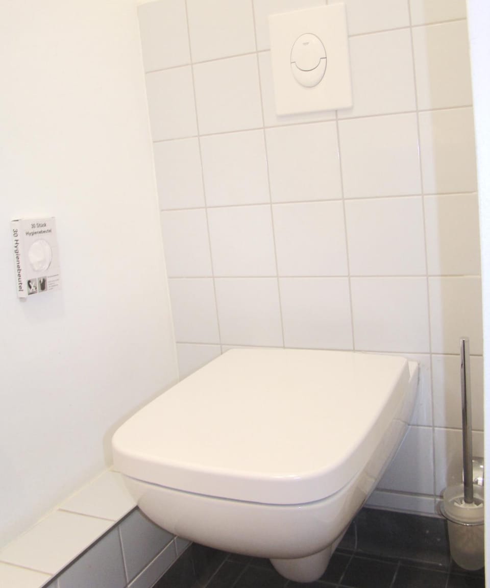 Toilet, Bathroom