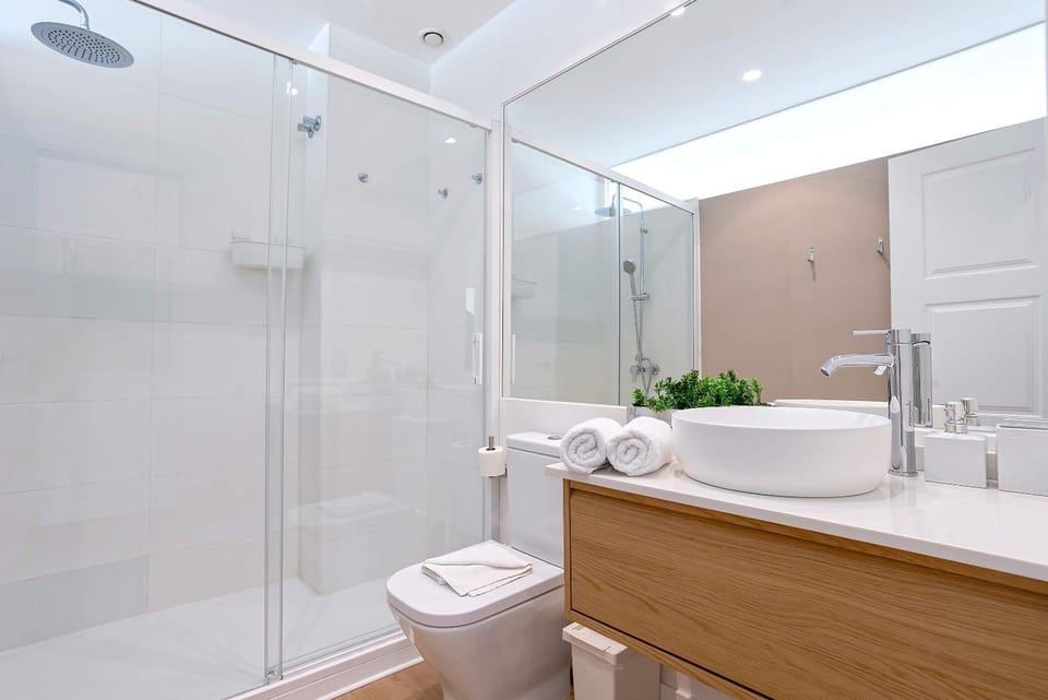 Shower, Bathroom, towels