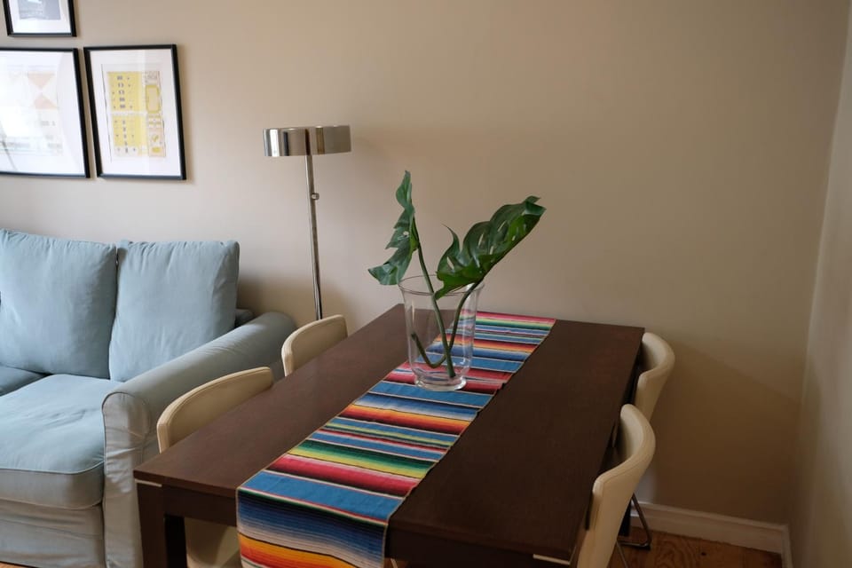 Living room, Dining area