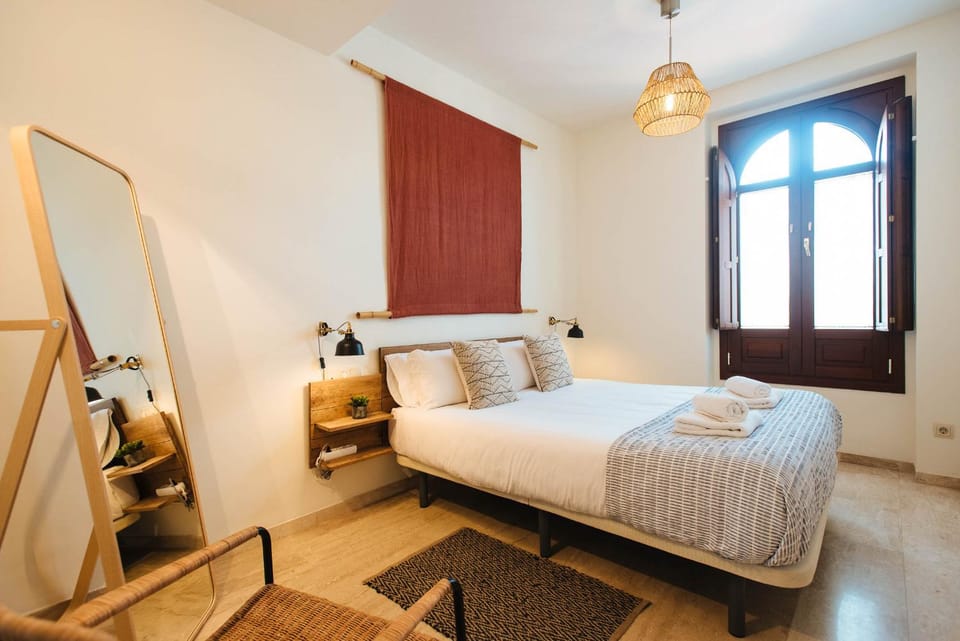 Bed, Bedroom