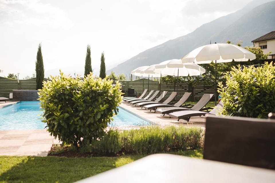 View (from property/room), Mountain view, Pool view, Swimming pool