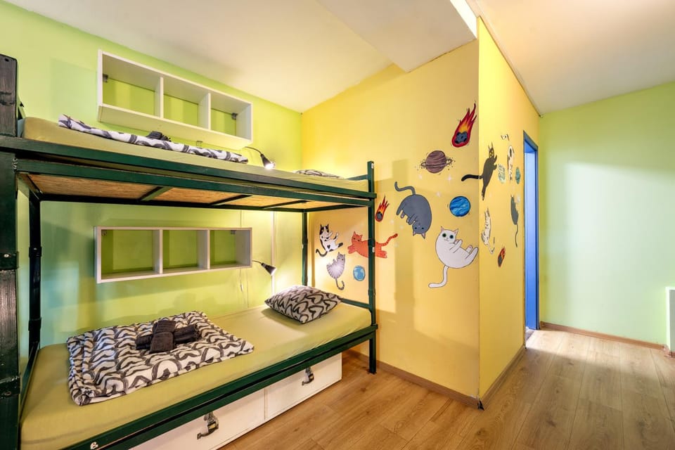 Bed, Bedroom, bunk bed