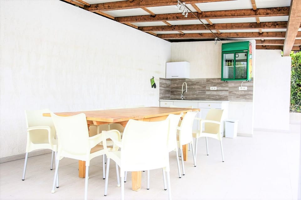 BBQ facilities, Balcony/Terrace