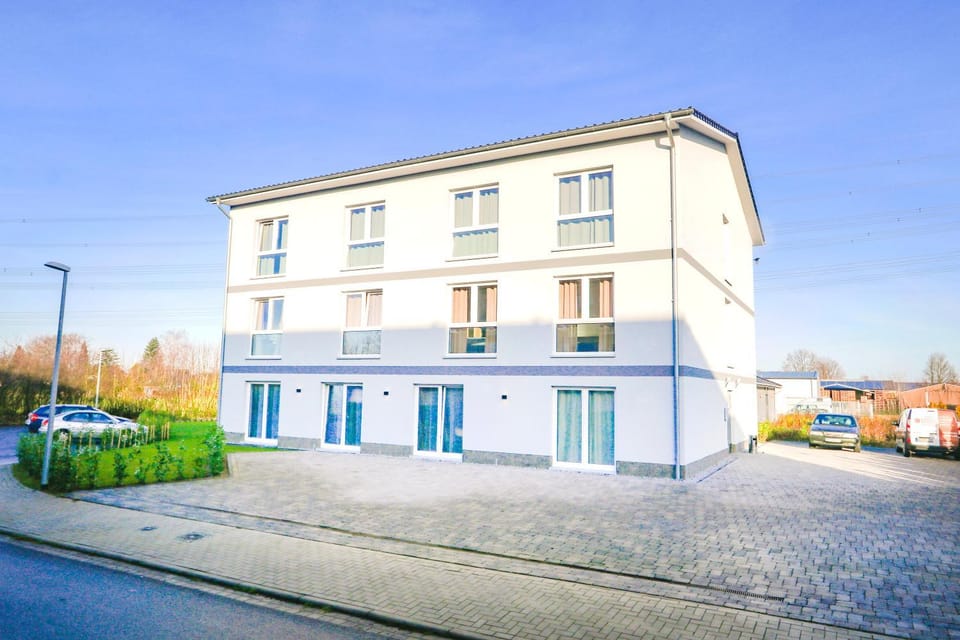 Property building, Balcony/Terrace