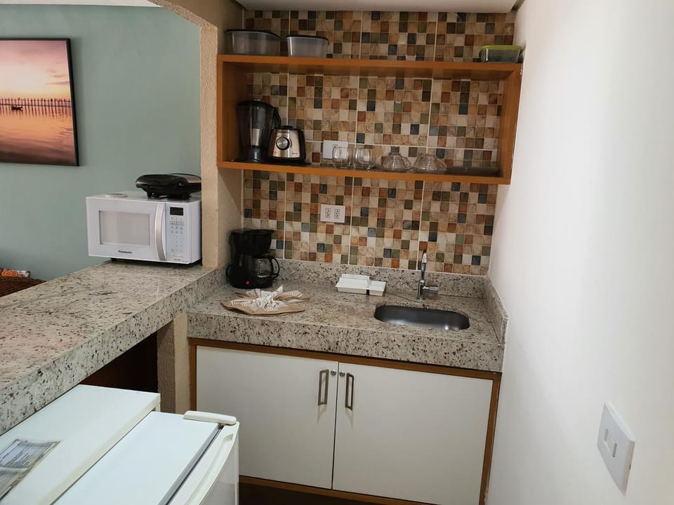 Coffee/tea facilities, Communal kitchen