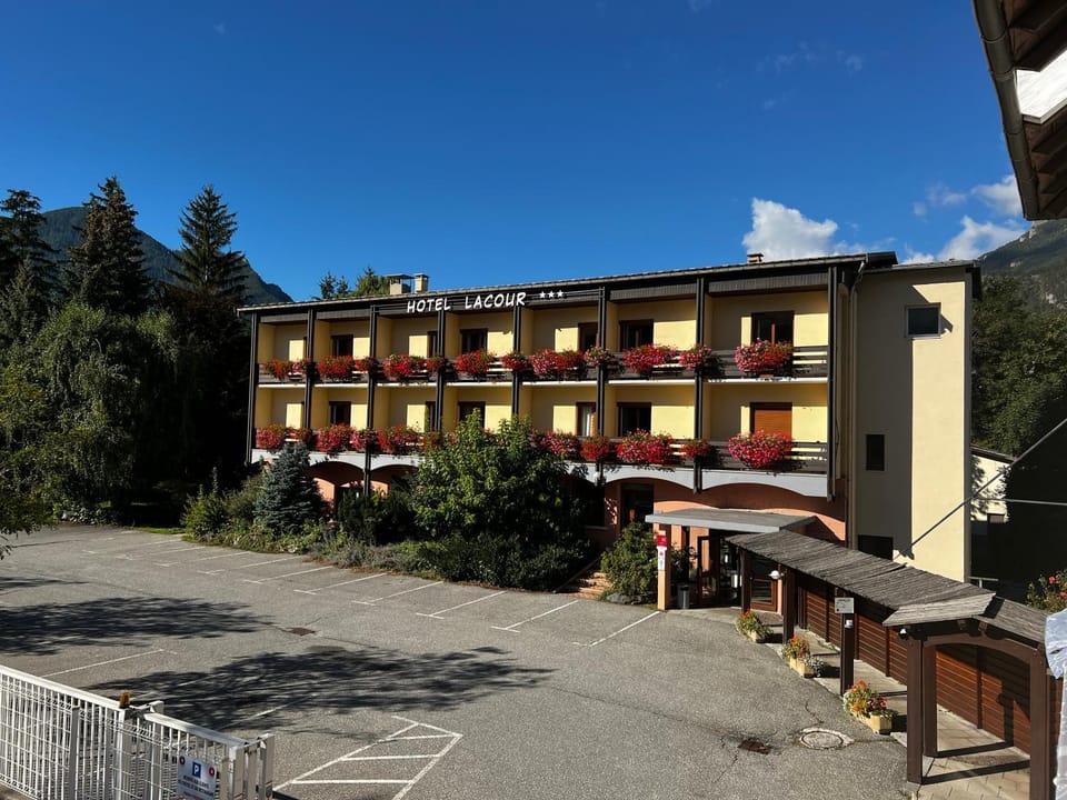 Hôtel Lacour Hotel in Provence-Alpes-Côte d'Azur