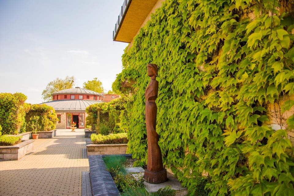 Patio, Garden, Balcony/Terrace, Decorative detail