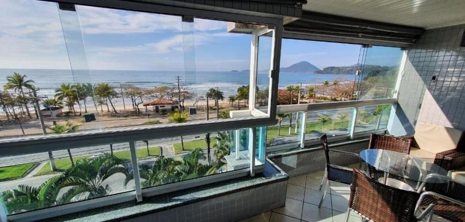 Di Monaco 3 Suites Vista Mar Area Nobre Apartment in Ubatuba