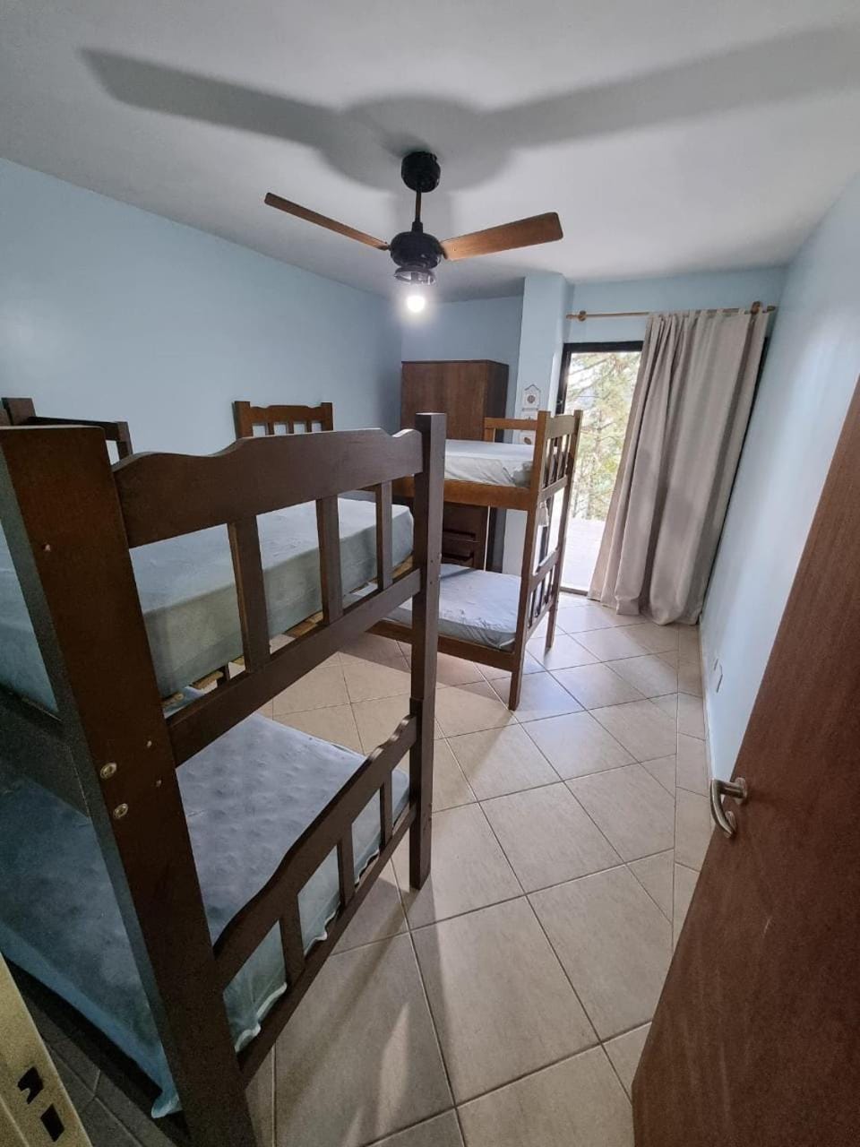 Maravilhoso Condomínio Enseada Apartment in State of São Paulo