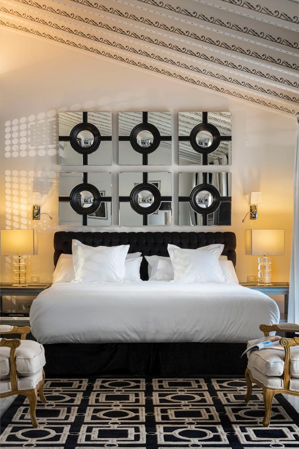 Bed, Photo of the whole room