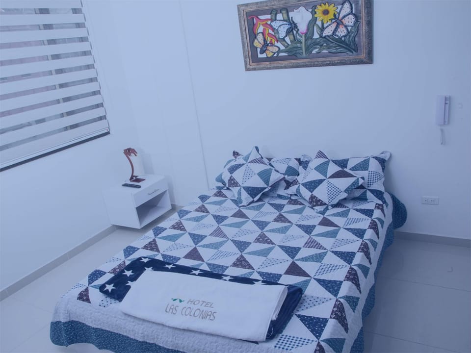 Bed, Photo of the whole room