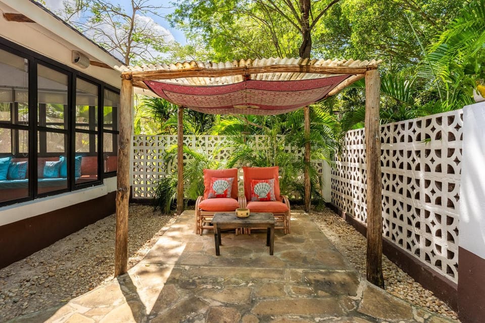 Patio, Garden, Balcony/Terrace, Seating area, Garden view