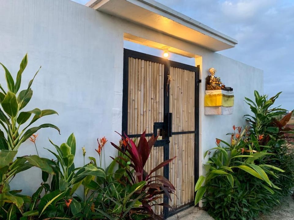 Pratama Guest House Bed and Breakfast in North Kuta
