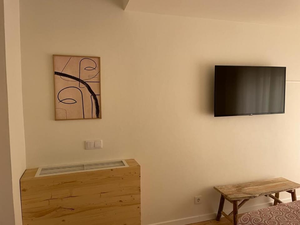 Altinho B&B - Quartos - Rooms - Odeceixe Bed and Breakfast in Odeceixe