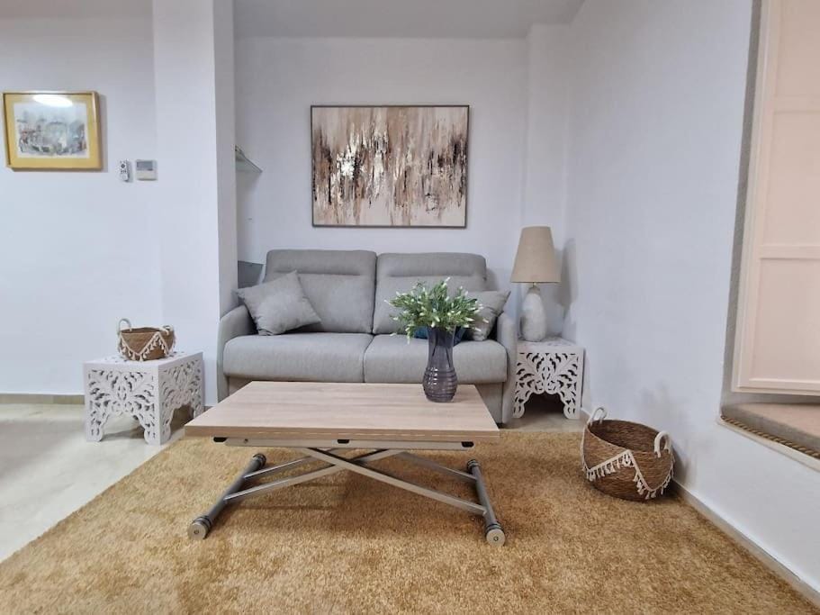 Precioso en Santa Cruz Lirio bajo Apartment in Seville