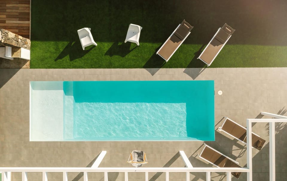 Pool view, Swimming pool, Swimming pool
