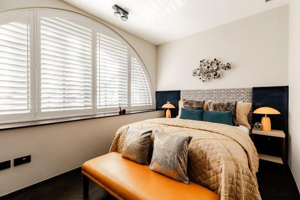 JOKER! Off Oxford St! 3Bed 3Bath LuXXe Hideaway for Stylish Families and Couples Apartment in City of Westminster