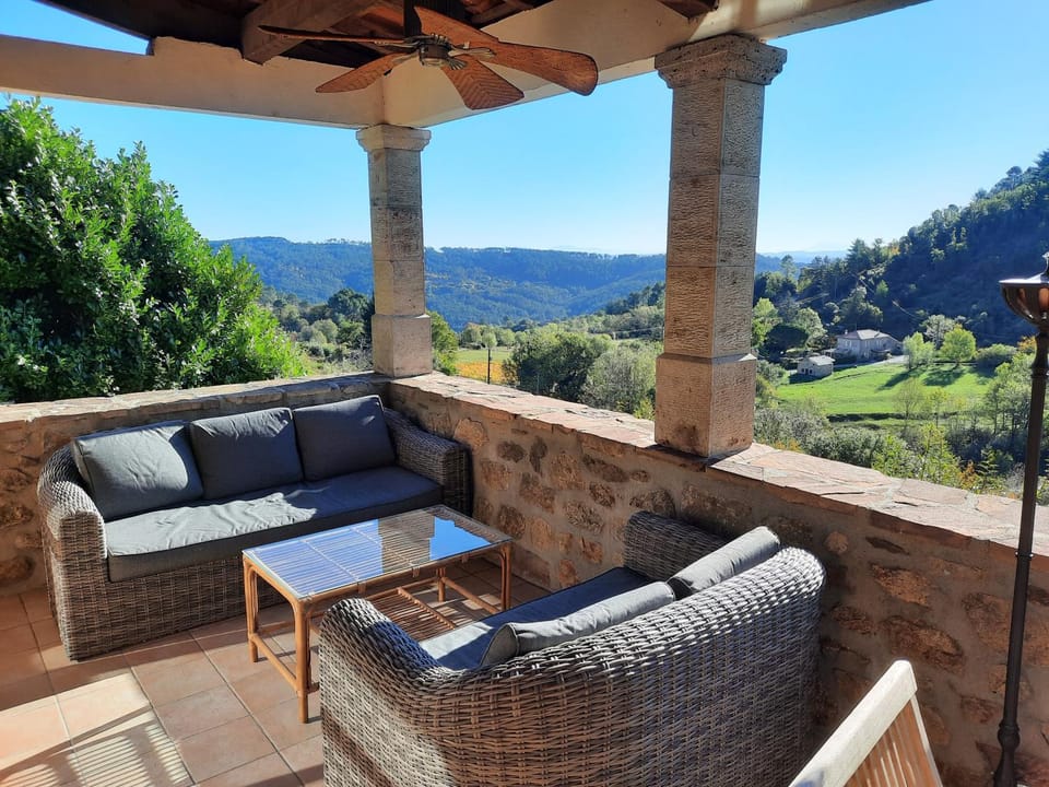 Natural landscape, View (from property/room), Balcony/Terrace