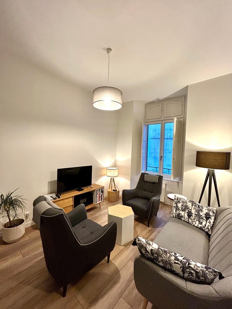 TV and multimedia, Living room