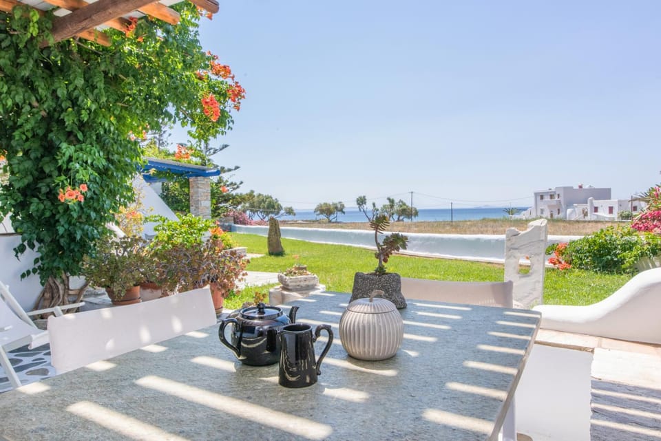 Garden view, Sea view