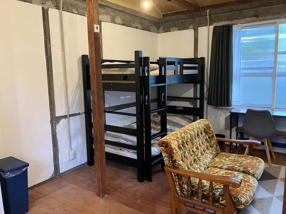 Bed, bunk bed