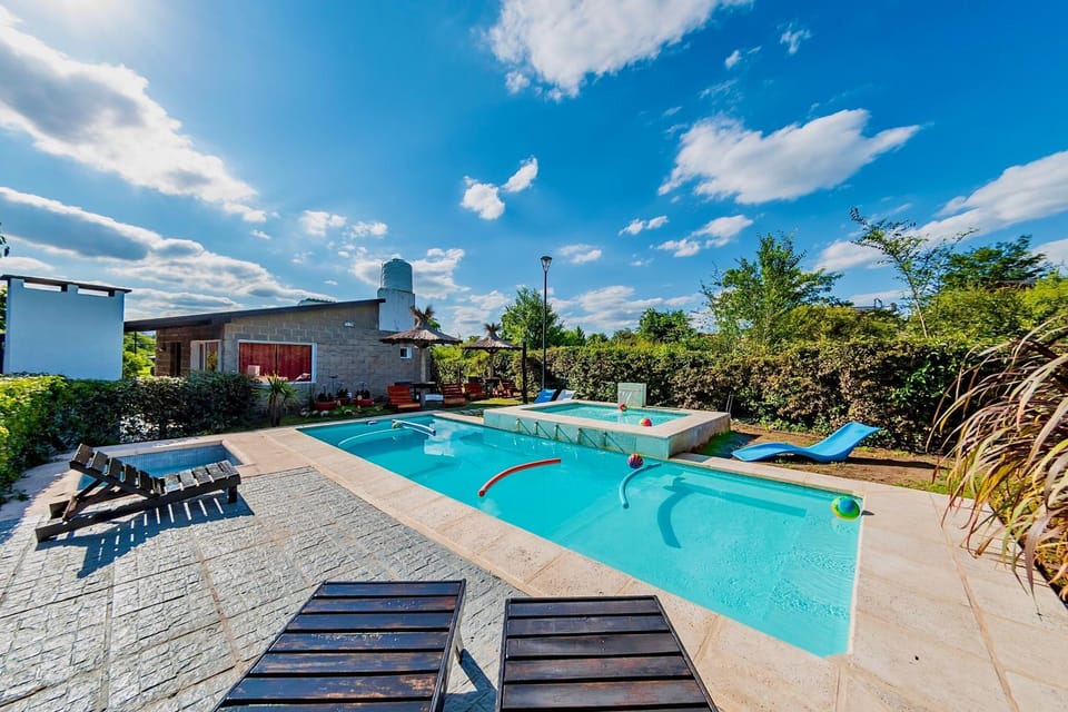 Swimming pool, sunbed