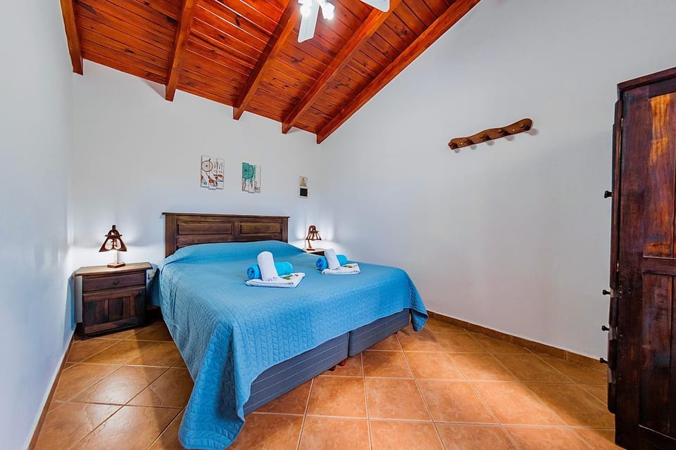 Bed, Bedroom, safe, wardrobe, air conditioner