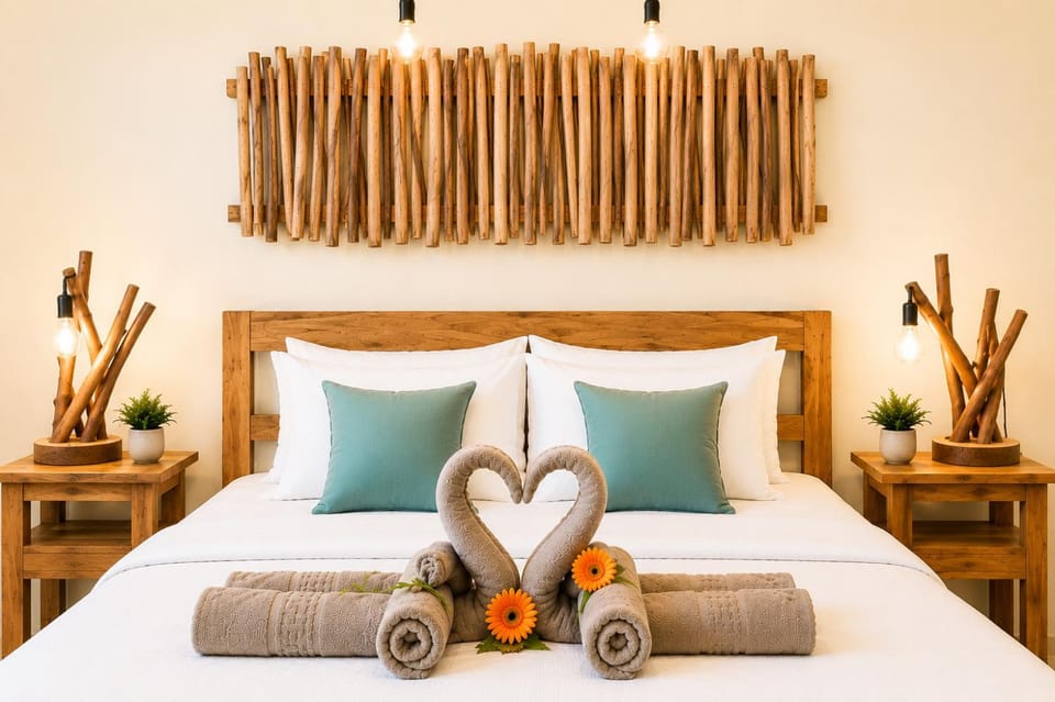 House Of Happiness Hostel With Rooftop 7 min by walk from Pier Hostel in Ko Pha-ngan Sub-district