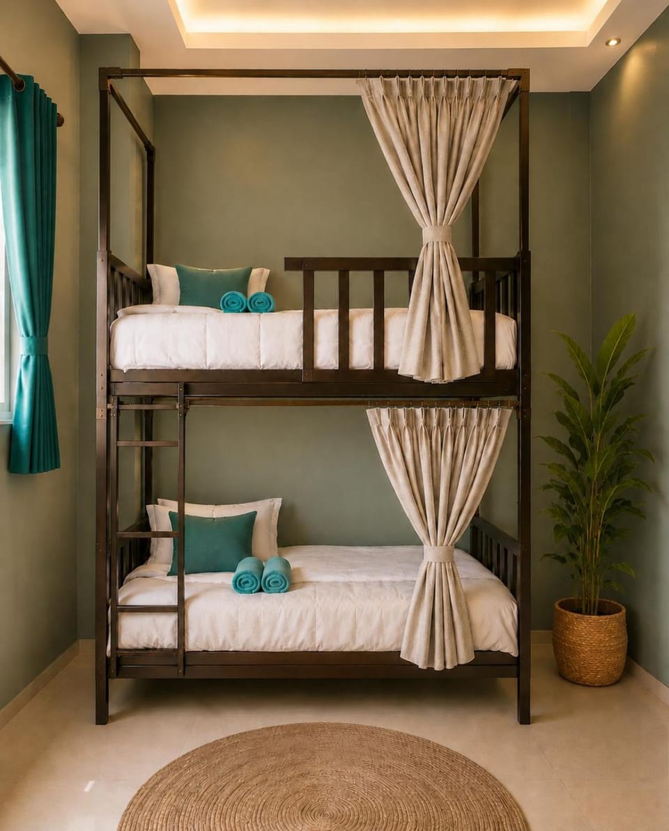House Of Happiness Hostel With Rooftop 7 min by walk from Pier Hostel in Ko Pha-ngan Sub-district