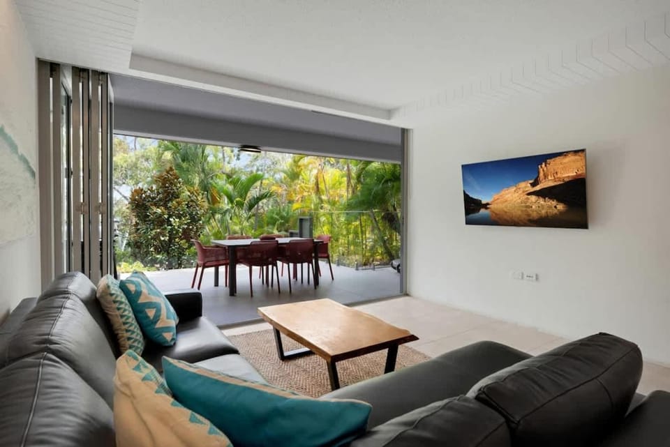 Headland Views Apartments Apartment in Noosa Heads