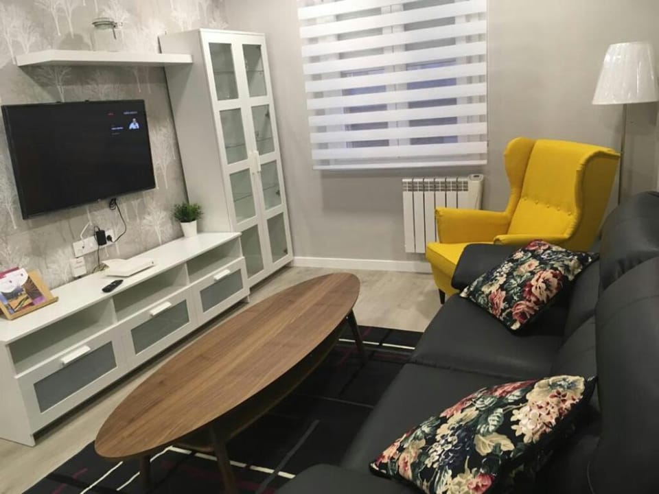Communal lounge/ TV room, Living room, Seating area