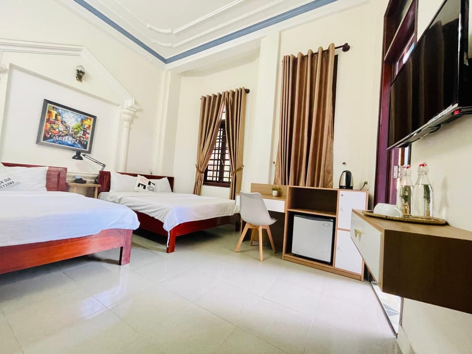EVA Hotel Bed and Breakfast in Laos