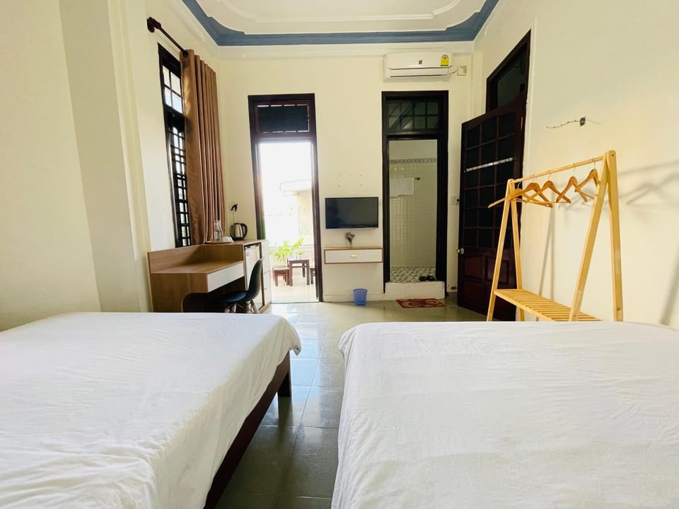 EVA Hotel Bed and Breakfast in Laos