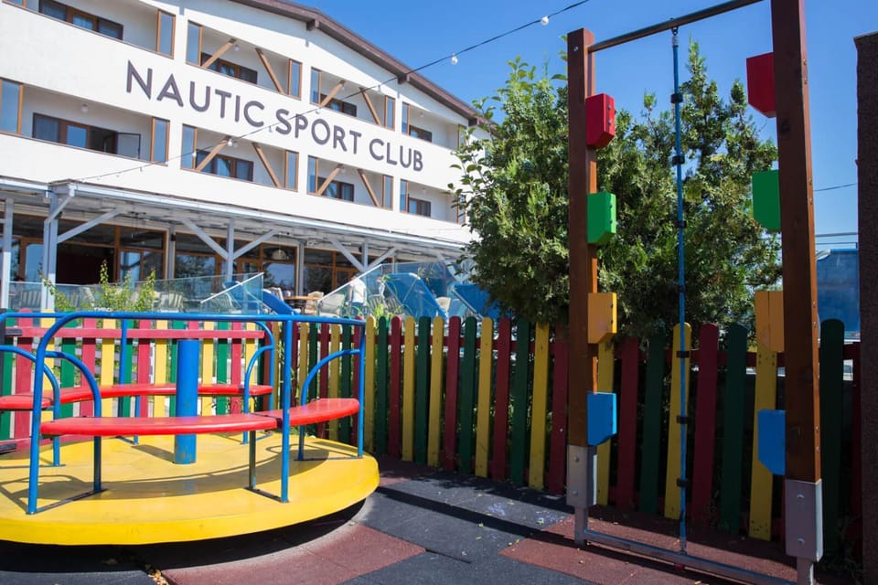 Day, People, Summer, Children play ground, Kids's club, On site, Sea view, Street view, children, young children, older children, group of guests, Family, Family