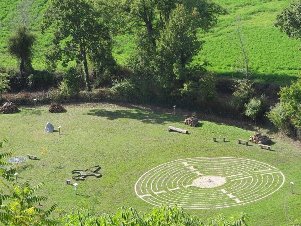 Garden, Garden, On site