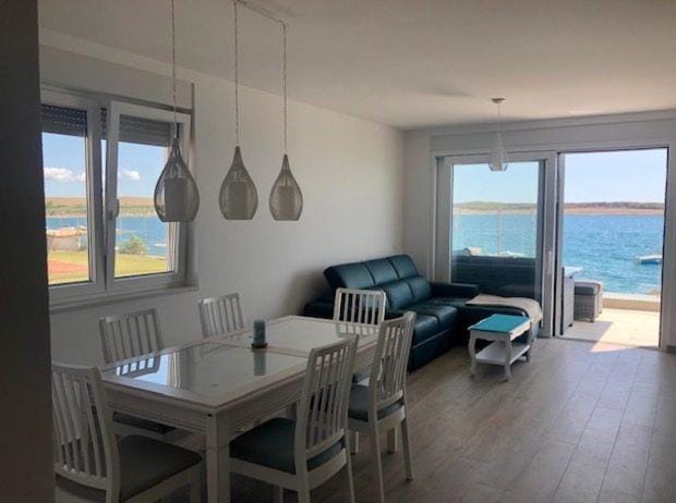 Living room, Sea view