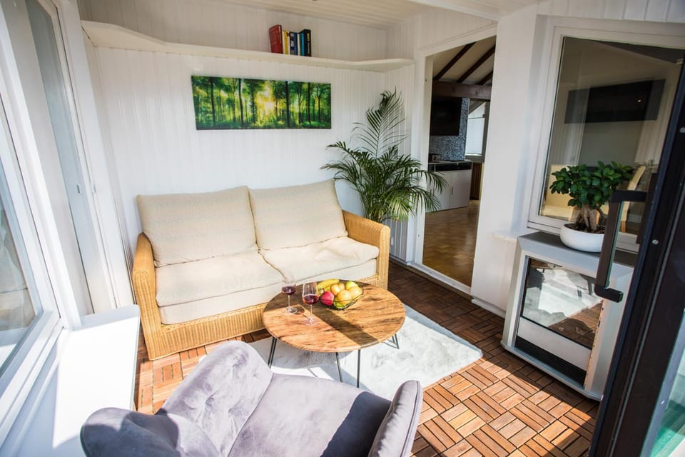 Balcony/Terrace, Balcony/Terrace, Seating area