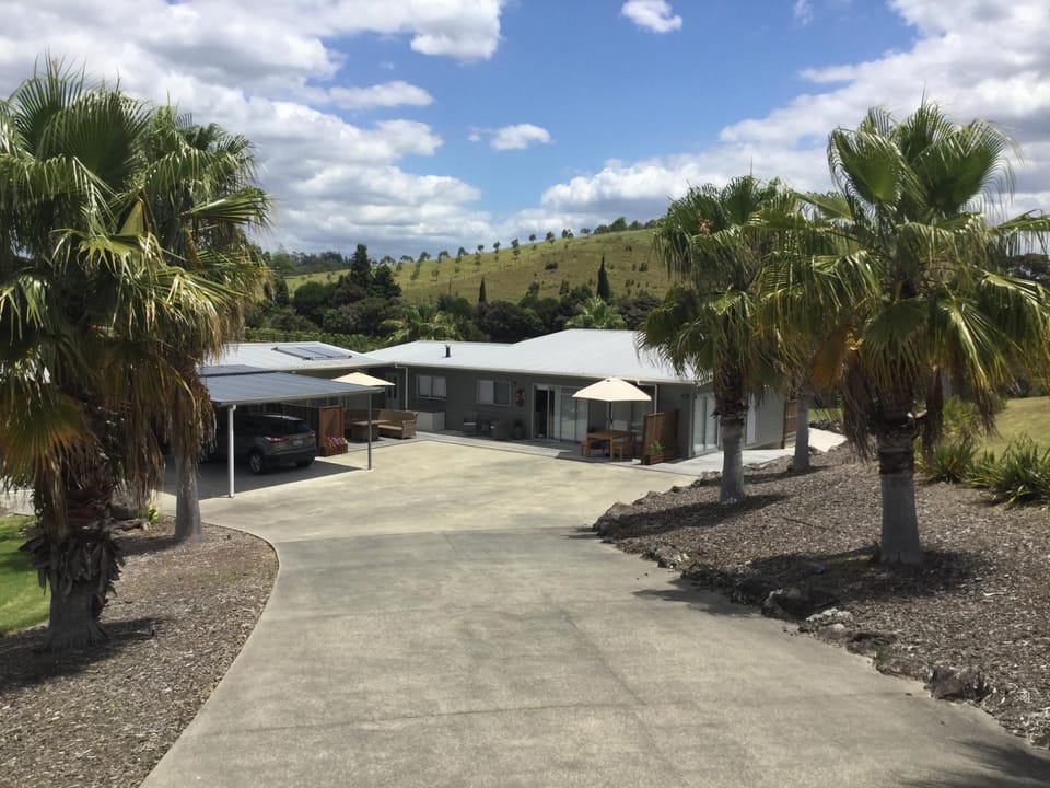 Pukeko Nest Bed and Breakfast in Northland